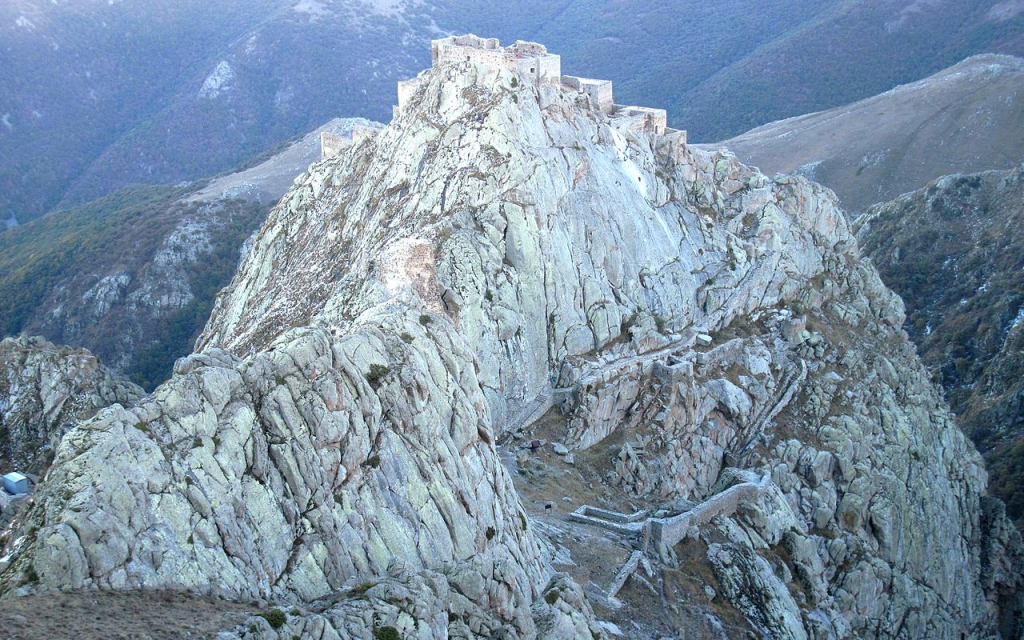 قلعه بابک | شاهکاری از تاریخ و طبیعت ایران