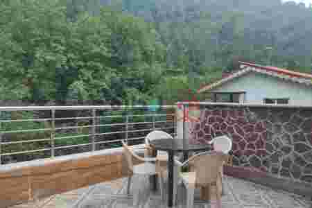 ویلا جنگلی کوهستانی دوبلکس تک خواب در فومن: اقامتی آرامش‌بخش در دل طبیعت گیلان