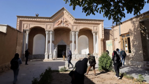 جاهای دیدنی شهرکردشهرکرد- قلعه تاریخی چالشتر جاهای دیدنی شهرکرد؛ سفر به بام ایران و طبیعت خنک زاگرس | ایجاره